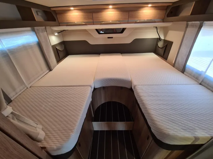 Fahrzeugbild Knaus Sky Ti PLATINUM SELECTION 700 MEG *Care-Drive* #32