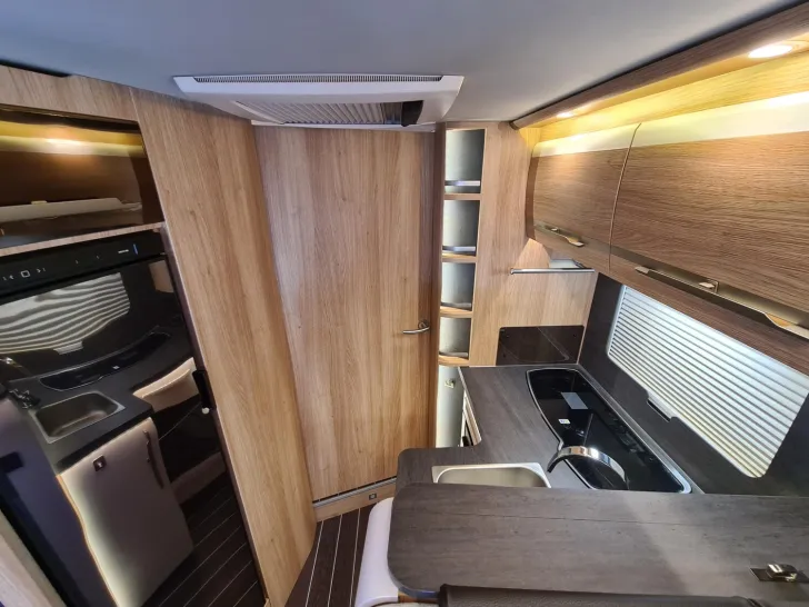 Fahrzeugbild Knaus Sky Ti PLATINUM SELECTION 700 MEG *Care-Drive* #35