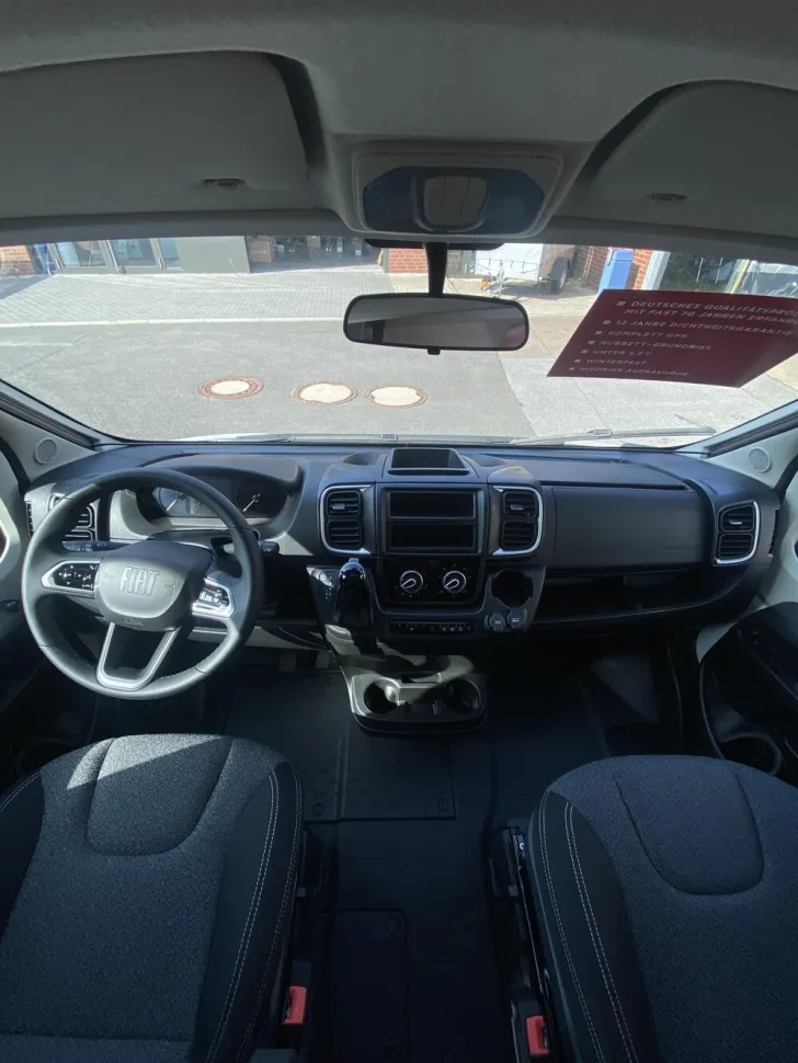 Fahrzeugbild LMC Tracer 690 EL #18