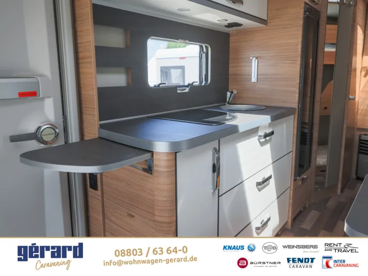 Fahrzeugbild Weinsberg CaraOne EDITION HOT 550 QDK 3-er Stockbett, Aktionspreis #7