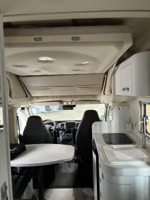 Fahrzeugbild Wingamm Oasi 610 GL Carbon, Solar, Thitronik, Aquatec #15