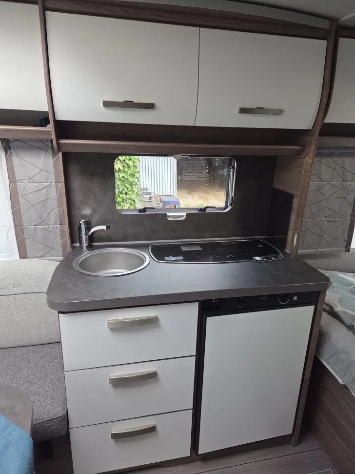 Fahrzeugbild Knaus Sport 450 FU Silver Selection gepflegt #6
