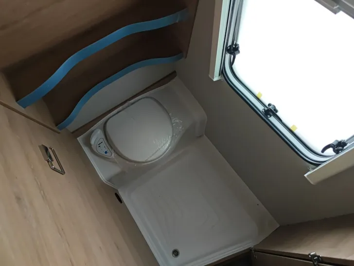 Fahrzeugbild Knaus Südwind BLACK SELECTION 450 FU #15