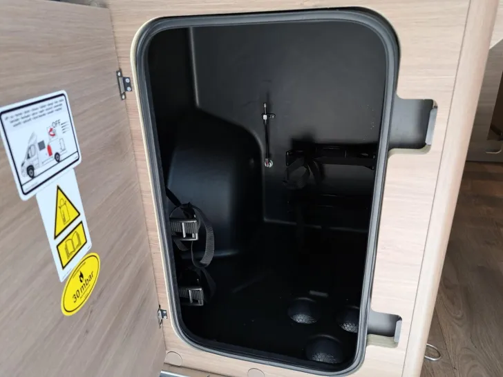 Fahrzeugbild Carado pro CV 602 Safety-, Digitalpaket, Solar #11
