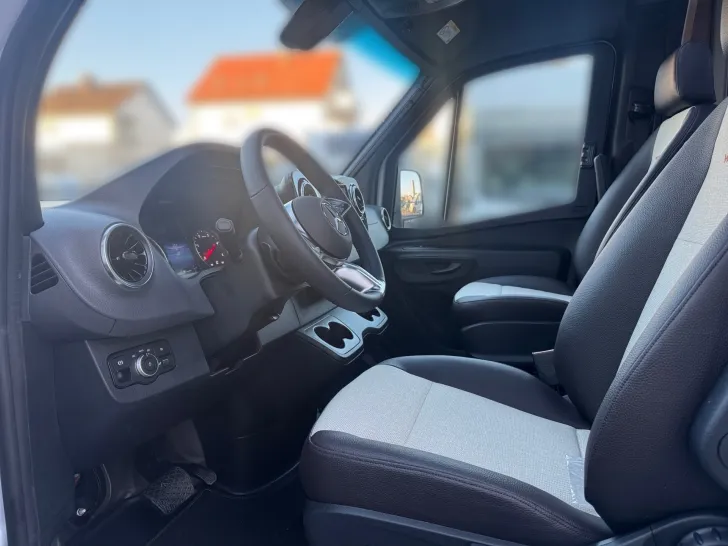 Fahrzeugbild Weinsberg CaraCompact EDITION PEPPER 640 MEG Automatikgetriebe, Markise #8