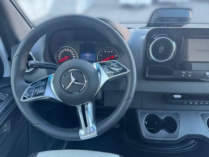 Fahrzeugbild Weinsberg CaraCompact EDITION PEPPER 640 MEG Automatikgetriebe, Markise #9