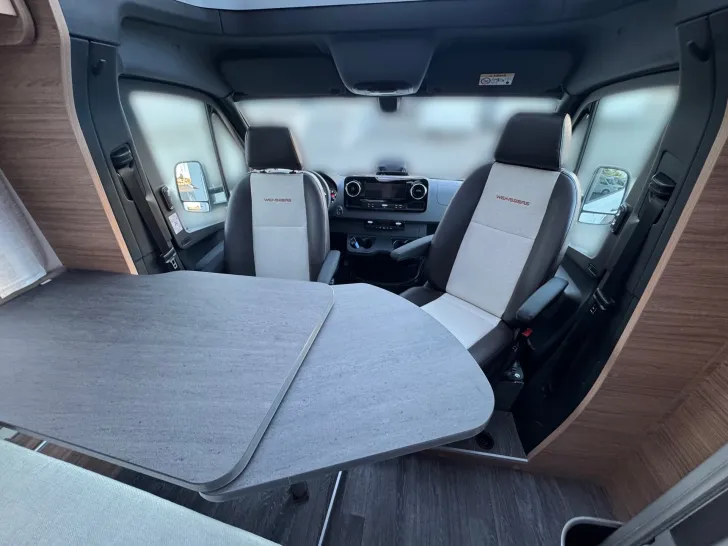 Fahrzeugbild Weinsberg CaraCompact EDITION PEPPER 640 MEG Automatikgetriebe, Markise #12