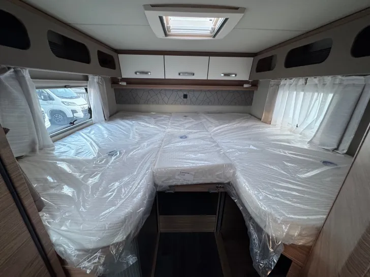 Fahrzeugbild Weinsberg CaraCompact EDITION PEPPER 640 MEG Automatikgetriebe, Markise #18
