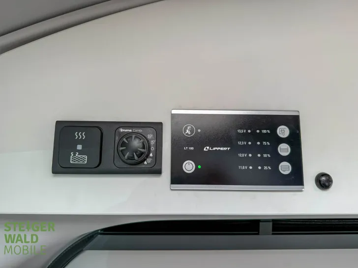 Fahrzeugbild LMC INNOVAN FORD 590*SOLAR*AHK *AUT*NEW Ford #25