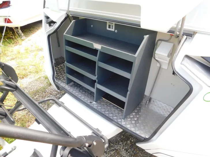Fahrzeugbild Knaus Südwind 60 YEARS 460 EU E-Power-Paket+Mover+ATC #24