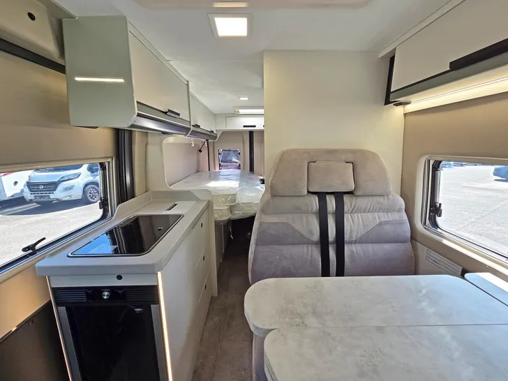 Fahrzeugbild Karmann Mobil Davis Lifestyle DA 600 LS CONCEPT*AUTOMATIK* #6