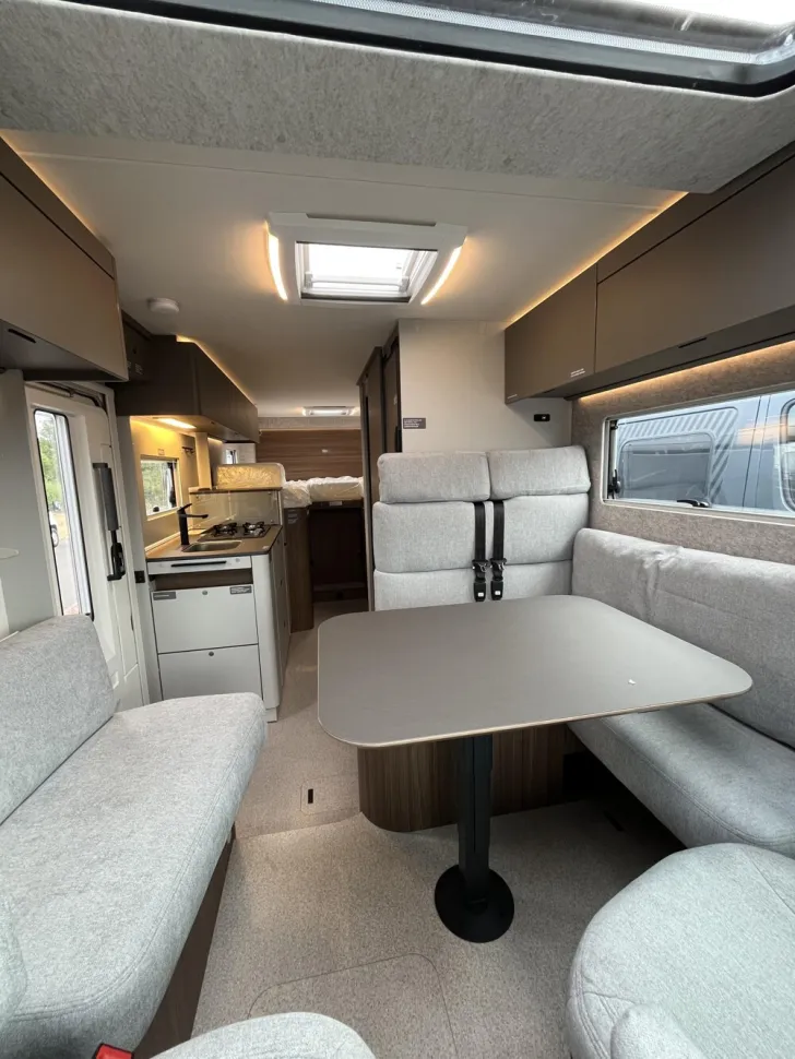 Fahrzeugbild LMC Cruiser 740 EL #7