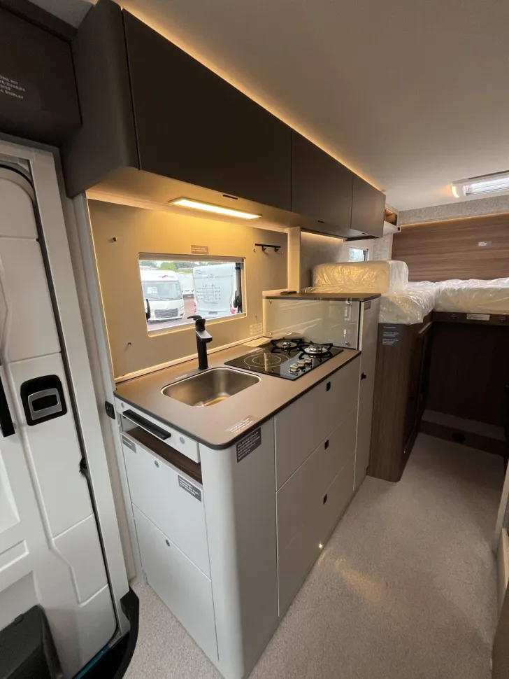 Fahrzeugbild LMC Cruiser 740 EL #9