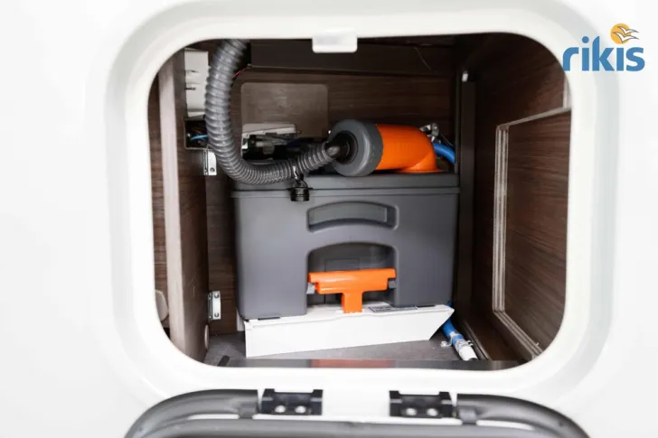 Fahrzeugbild Carthago chic c-line I 4.9 LE #10