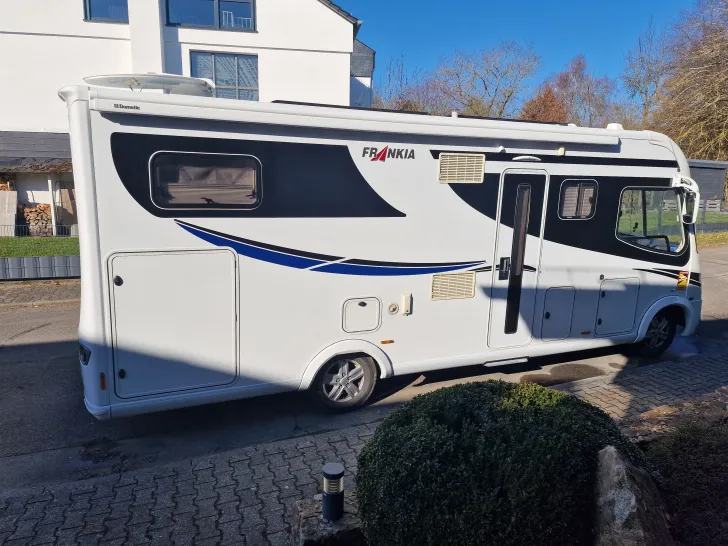 Fahrzeugbild Frankia Luxury Class gut gepflegt, viel Zubehör #2