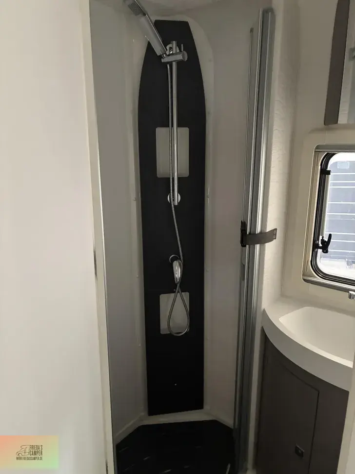 Fahrzeugbild Wingamm Oasi 610 GL GFK, Solar, Thitronik, Aquatec #22