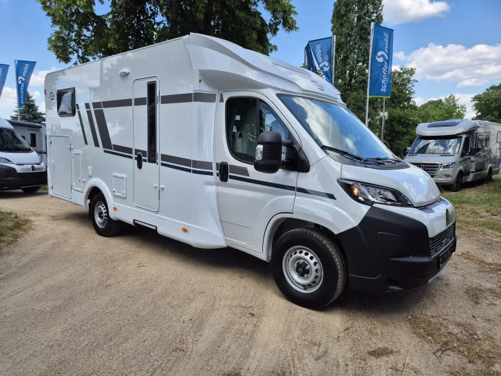 Fahrzeugbild Carado T328  *Bettumbau*Hubbett*Automatik* #4