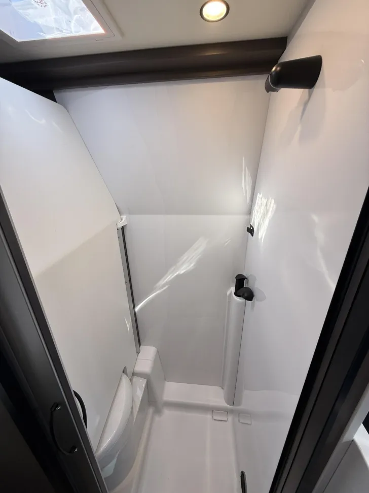 Fahrzeugbild Bürstner B66 C 600 #14