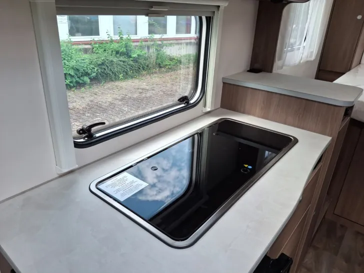Fahrzeugbild Carado V 339 #11