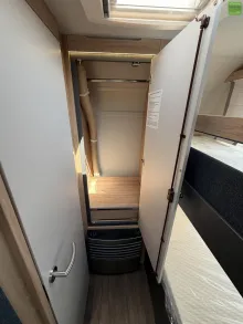 Fahrzeugbild Knaus Sport 500 KD Etagenbett 1800kg DuscheMonoControl #23