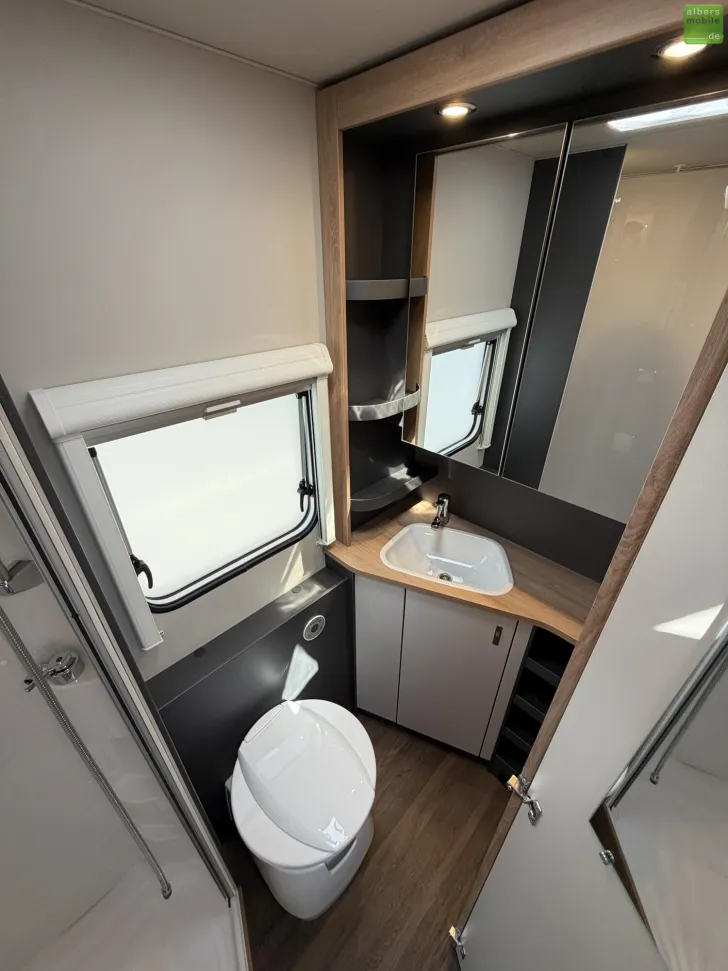 Fahrzeugbild Knaus Sport 500 KD Etagenbett 1800kg DuscheMonoControl #24