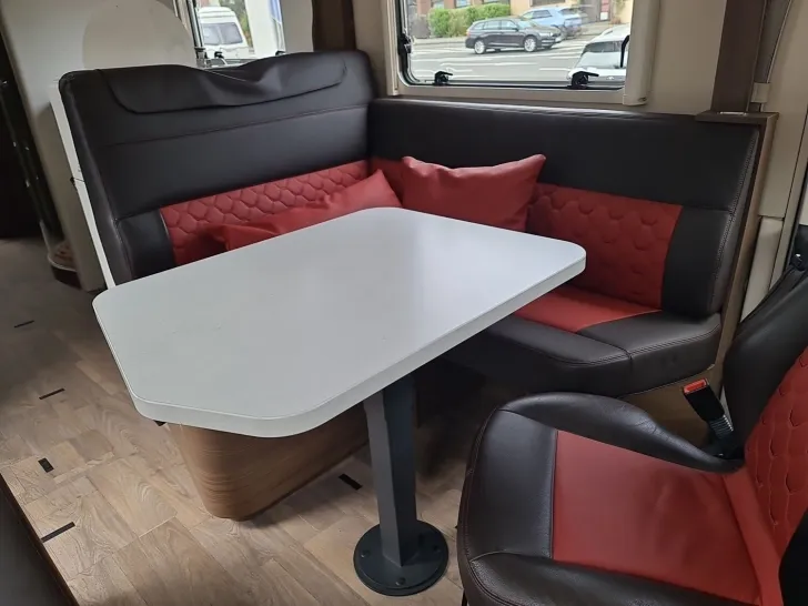 Fahrzeugbild Hymer B-Klasse ML I 880 el.Hubstützen,Leder,Autarkie #11