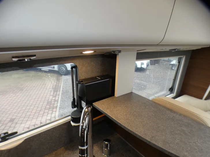 Fahrzeugbild Carthago chic c-line T 4.9 LE Leder Alde Wechselrichter #26