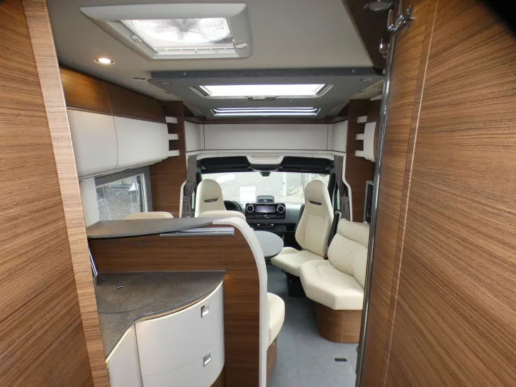 Fahrzeugbild Carthago chic c-line T 4.9 LE Leder Alde Wechselrichter #32