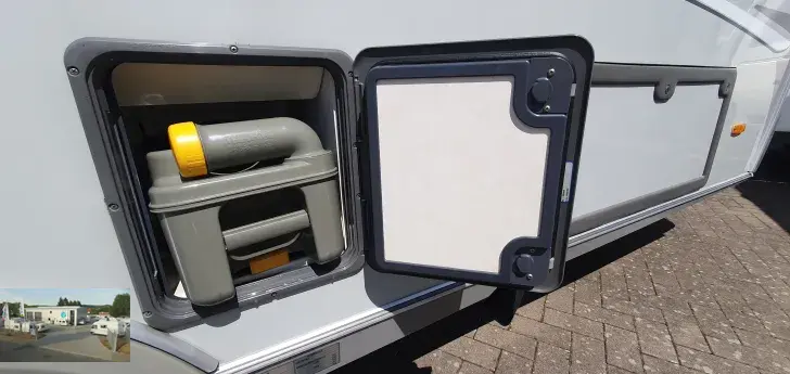 Fahrzeugbild Hymer Eriba Nova SL 530 Nr. 49 - Einzelb., RSG #37
