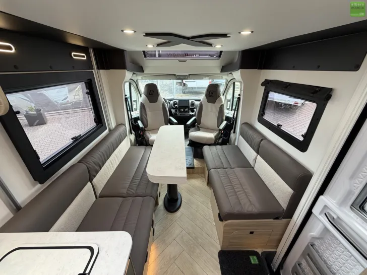 Fahrzeugbild Challenger X Open Edition X150 Jetzt 12.305 Euro sparen! #9
