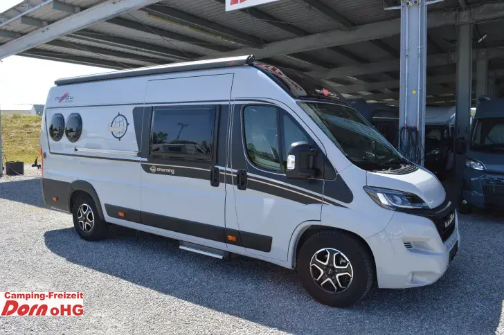 Fahrzeugbild Malibu Van First Class - Two Rooms 640 LE RB #1