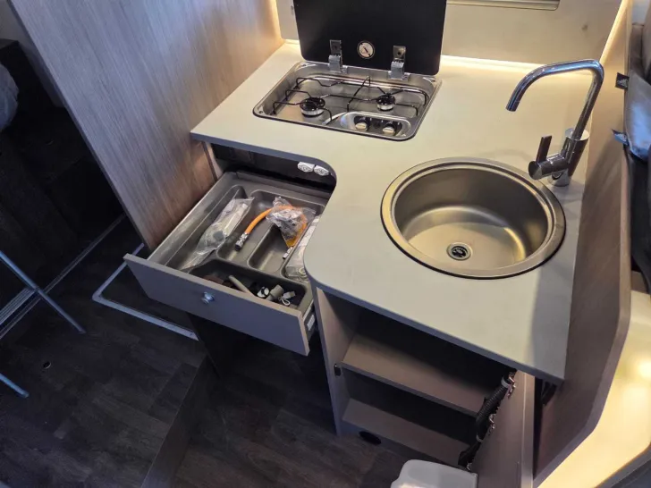 Fahrzeugbild Carado T 449 ED+NSW+Hubbett+gr. Kühlschrank #6