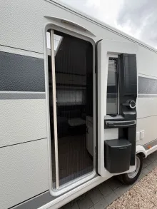 Fahrzeugbild Hobby Excellent 460 SL/1.500 kg/Bettverbreiterung/2026 #22