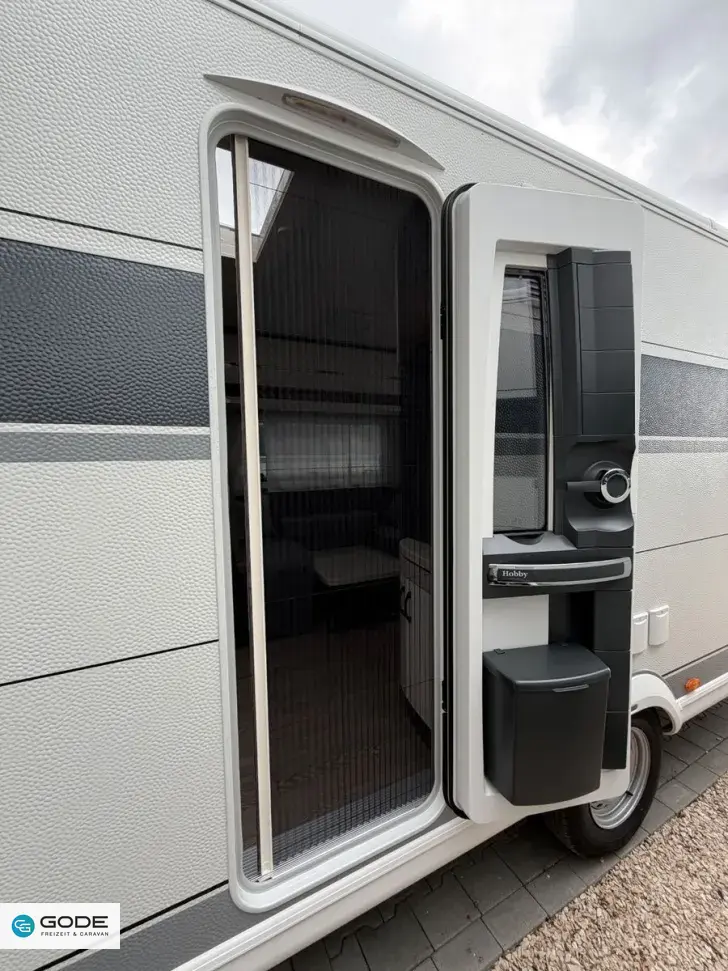 Fahrzeugbild Hobby Excellent 460 SL/1.500 kg/Bettverbreiterung/2026 #22