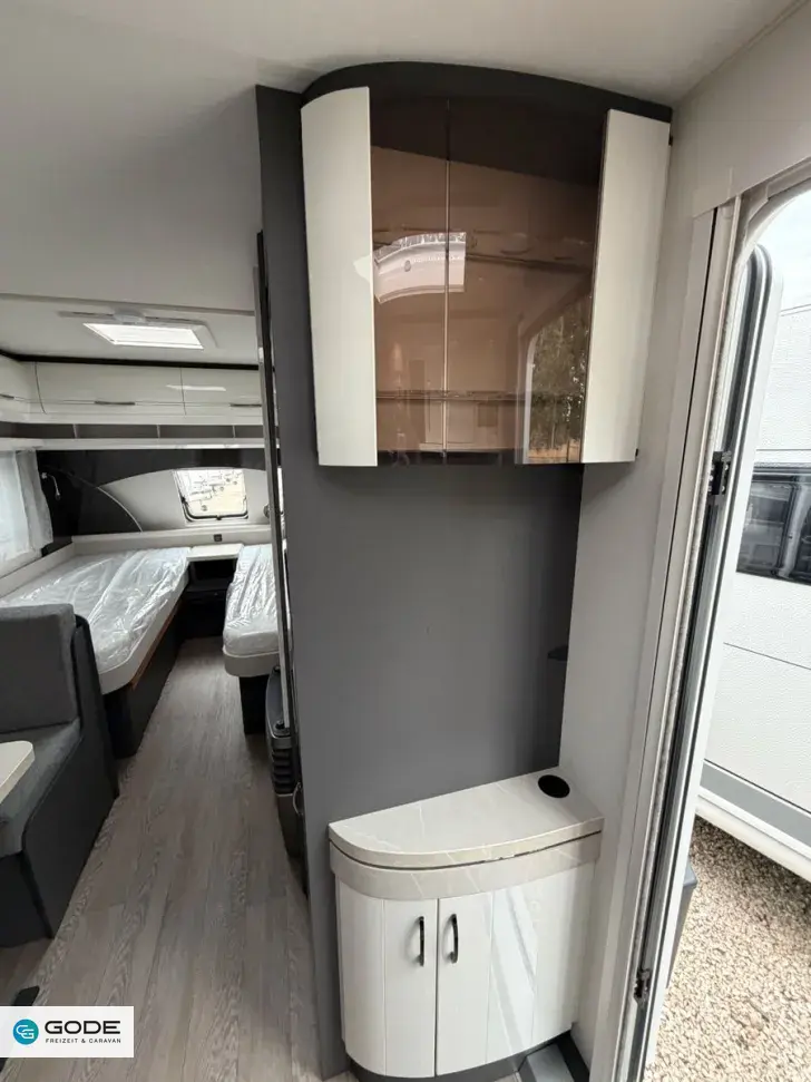 Fahrzeugbild Hobby Excellent 460 SL/1.500 kg/Bettverbreiterung/2026 #20