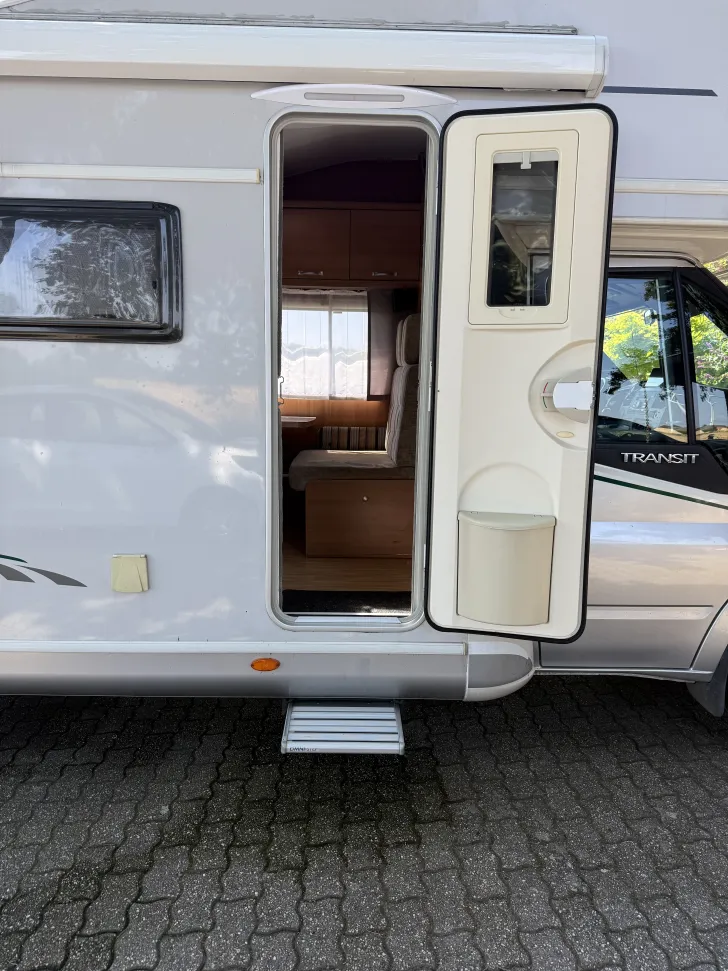 Fahrzeugbild LMC Breezer A 664 G #4