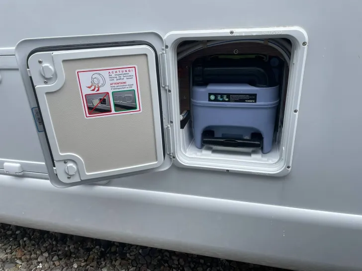 Fahrzeugbild Weinsberg CaraCompact 600 MEG ED. [PEPPER] MJ2026 #49