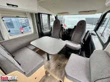 Fahrzeugbild Sunlight T 68 #2