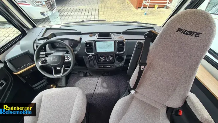 Fahrzeugbild Pilote Galaxy Expression G720FC #8