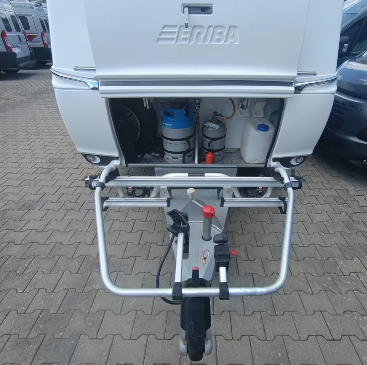 Fahrzeugbild Hymer Eriba Eriba Nova SL 485 Mover, HEOS Zusatzschloss #9