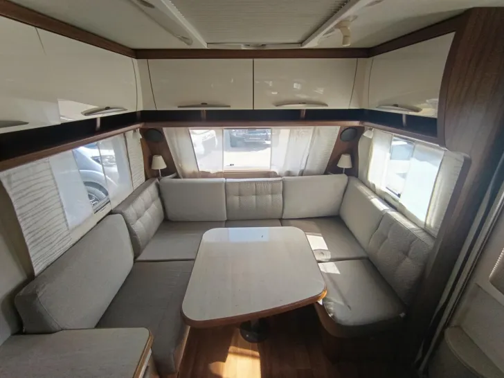 Fahrzeugbild Hymer Eriba Eriba Nova SL 485 Mover, HEOS Zusatzschloss #12