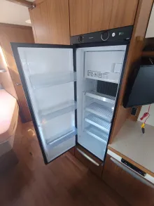 Fahrzeugbild Hymer Eriba Eriba Nova SL 485 Mover, HEOS Zusatzschloss #23