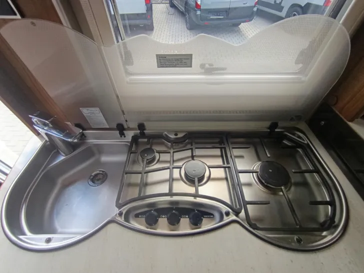 Fahrzeugbild Hymer Eriba Eriba Nova SL 485 Mover, HEOS Zusatzschloss #29
