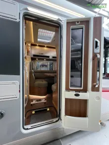Fahrzeugbild Carthago chic e-line I 50 LE DA Modell 2025 / 5500 kg / Distronic #9