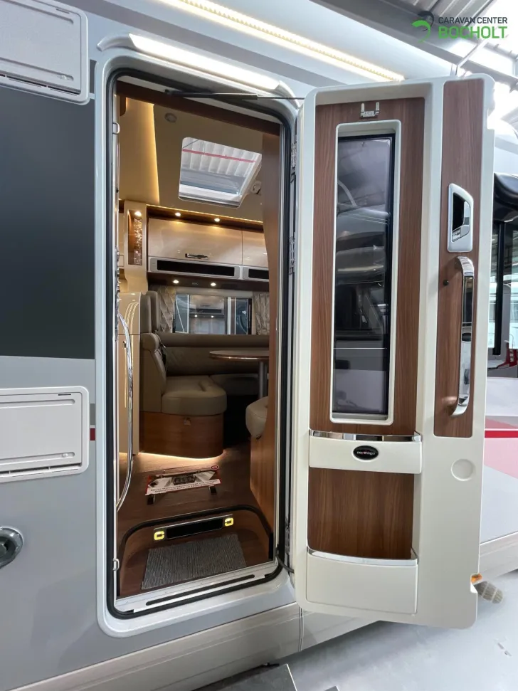 Fahrzeugbild Carthago chic e-line I 50 LE DA Modell 2025 / 5500 kg / Distronic #9
