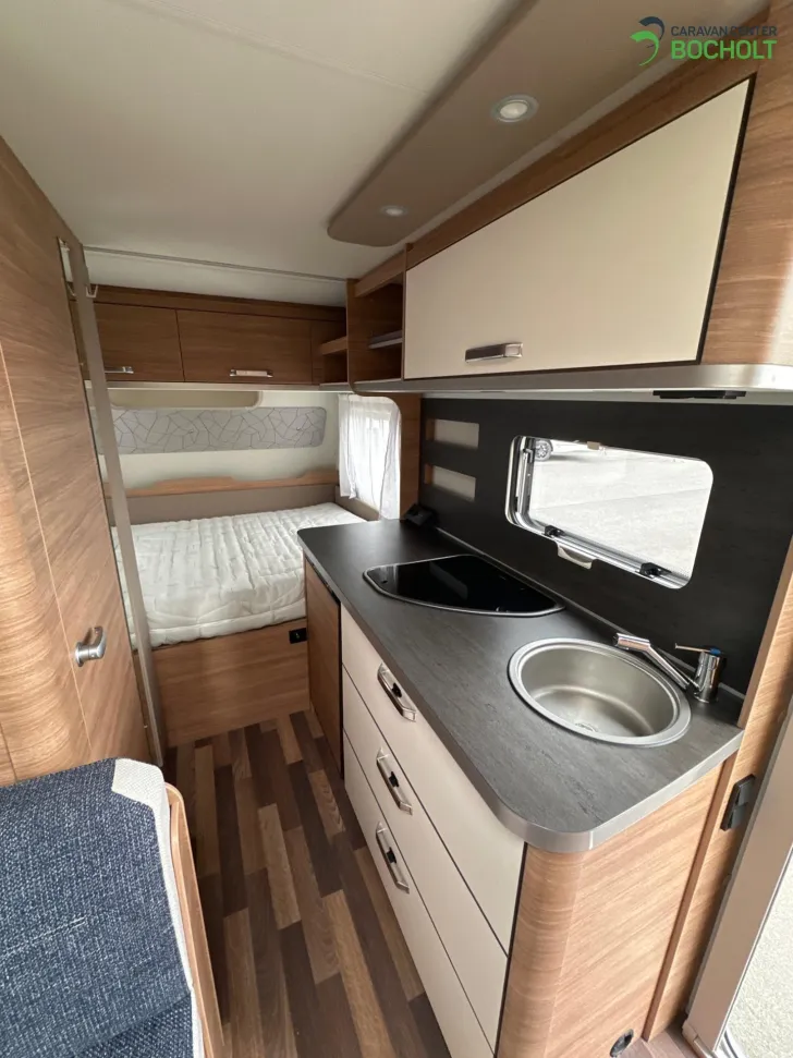 Fahrzeugbild Weinsberg CaraOne 420 QD 1350 kg #7