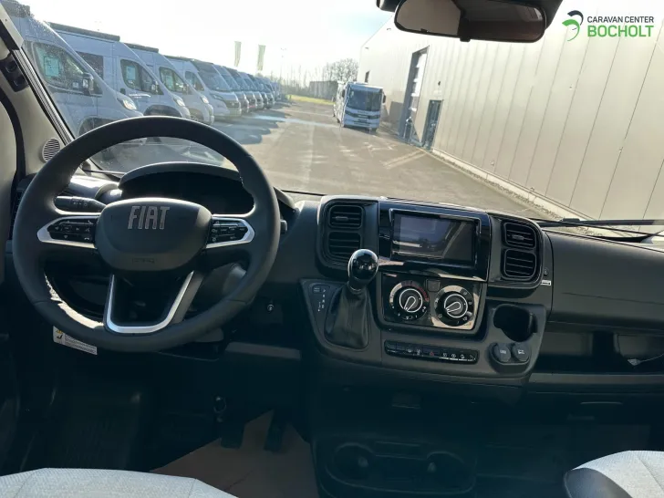 Fahrzeugbild Weinsberg CaraCompact 600 MEG Pepper-Edition Heckfahrradträger / Rahmenfenster #11