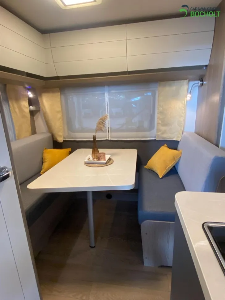 Fahrzeugbild Hobby OnTour 390 SF Ehem. Mietwagen / 1500 kg #4