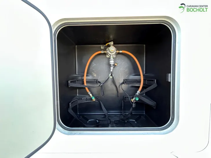 Fahrzeugbild Eura Mobil Activa One 570 HS Anhängerkupplung #7