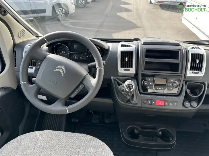 Fahrzeugbild Pössl D-Line Trenta 600 R Aktionspreis! #9
